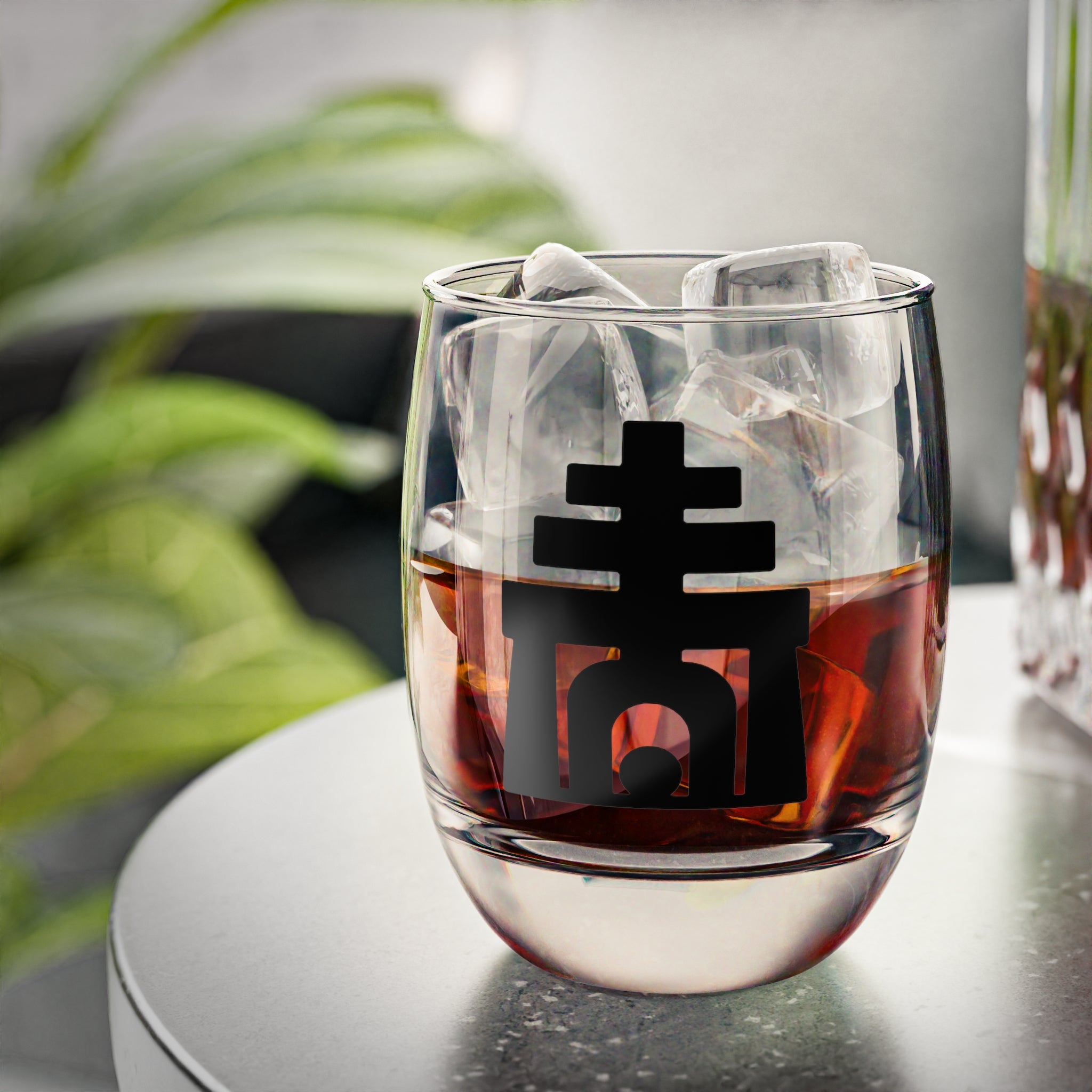 Raincross Whiskey Glass with Minimalist Japanese Kanji Design